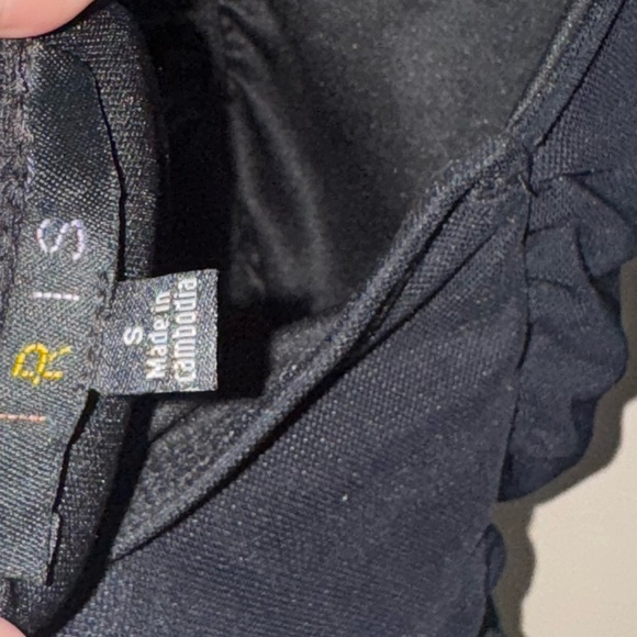 Iris Black Ruffled Blouse - Picture 3 of 3